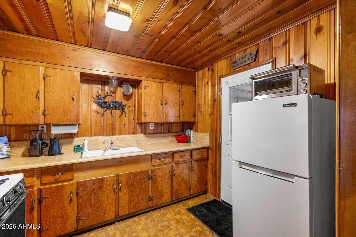 945 Osage, Flagstaff, AZ 86005 — photo 20 of 30