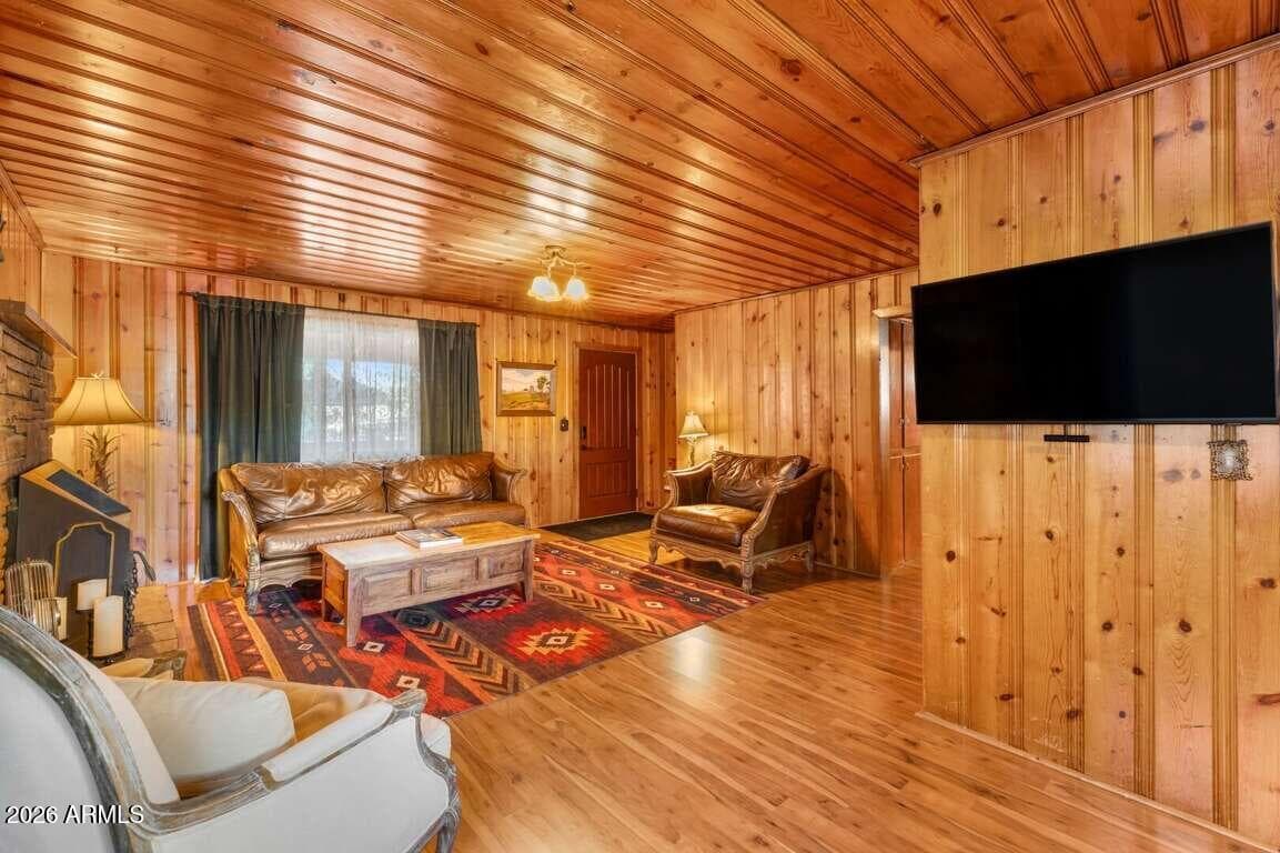 945 Osage, Flagstaff, AZ 86005 — photo 18 of 30