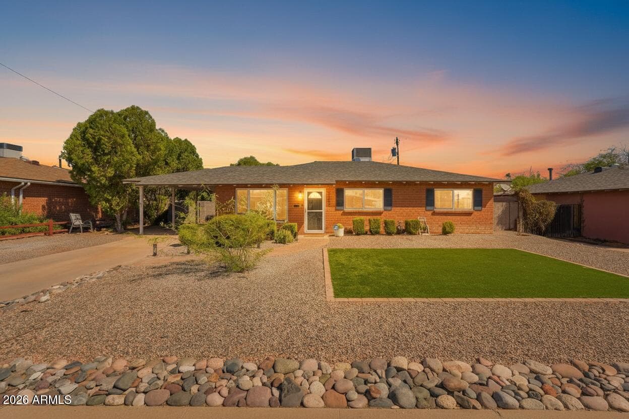7252 E Oak Street, Scottsdale, AZ 85257 — photo 1 of 21