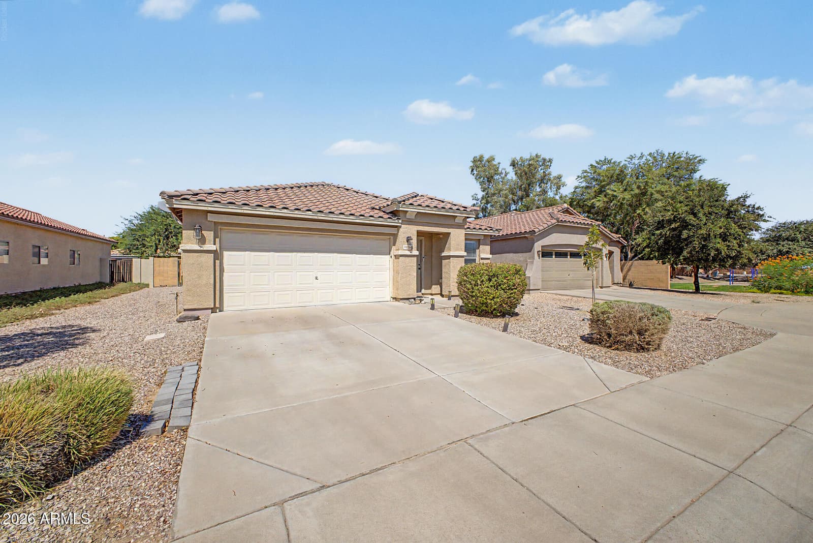 2658 W Silver Creek Lane, San Tan Valley, AZ 85144 — photo 3 of 50