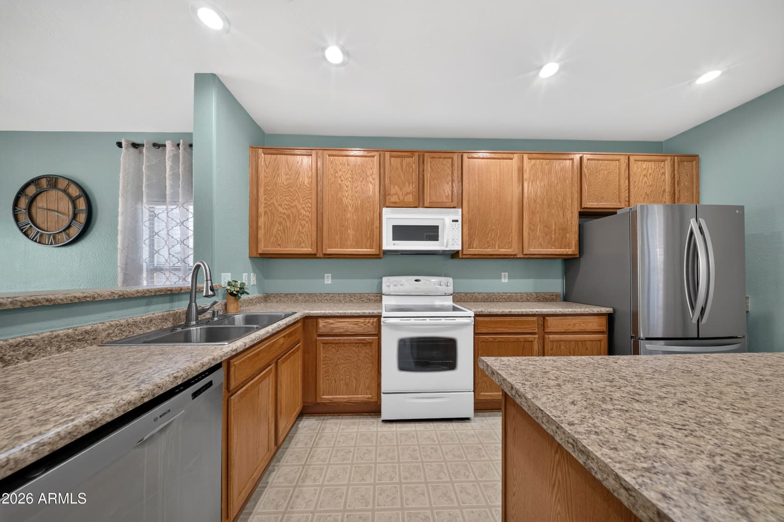 4931 N 109th Avenue, Phoenix, AZ 85037 — photo 10 of 34