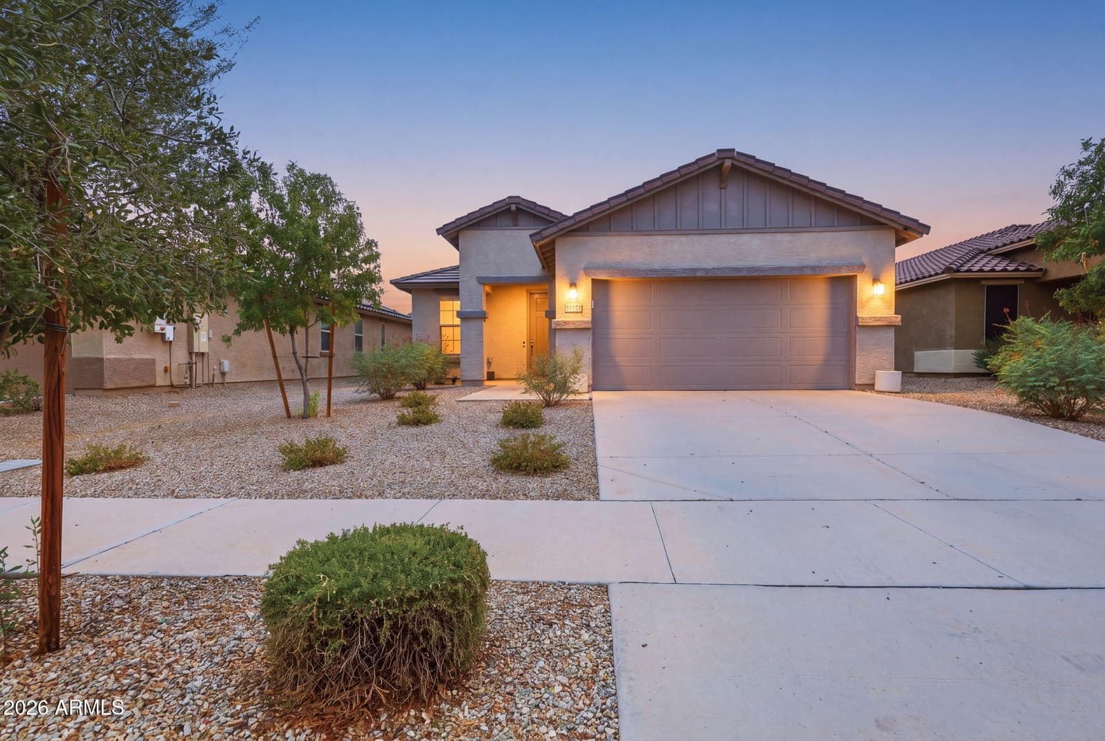 17545 W Villa Hermosa Lane, Surprise, AZ 85387 — photo 2 of 33
