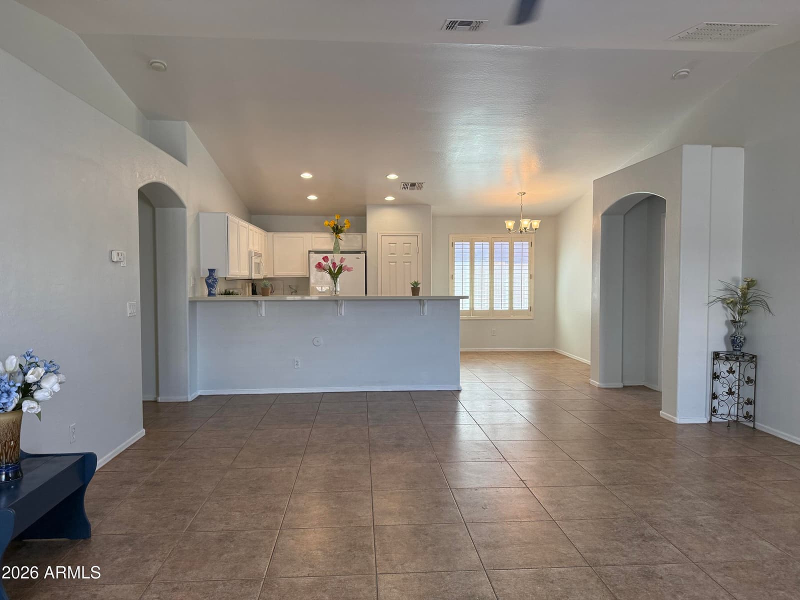 6630 S 25th Avenue, Phoenix, AZ 85041 — photo 6 of 31