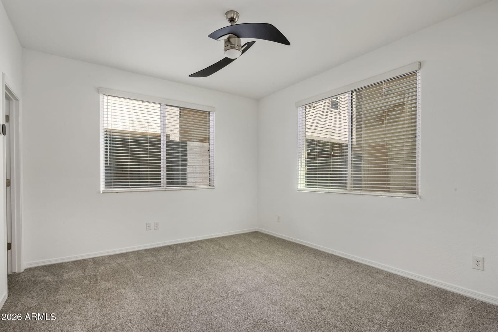 762 W Flintlock Way, Chandler, AZ 85286 — photo 13 of 37
