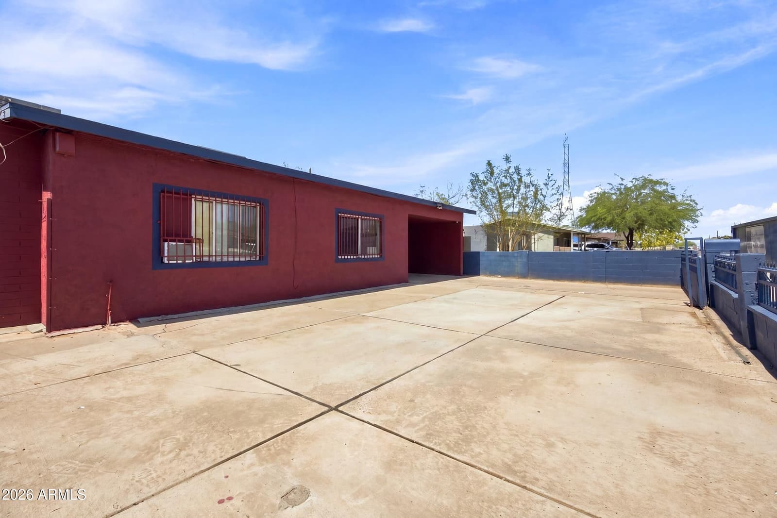 902 S 30th Drive, Phoenix, AZ 85009 — photo 4 of 18