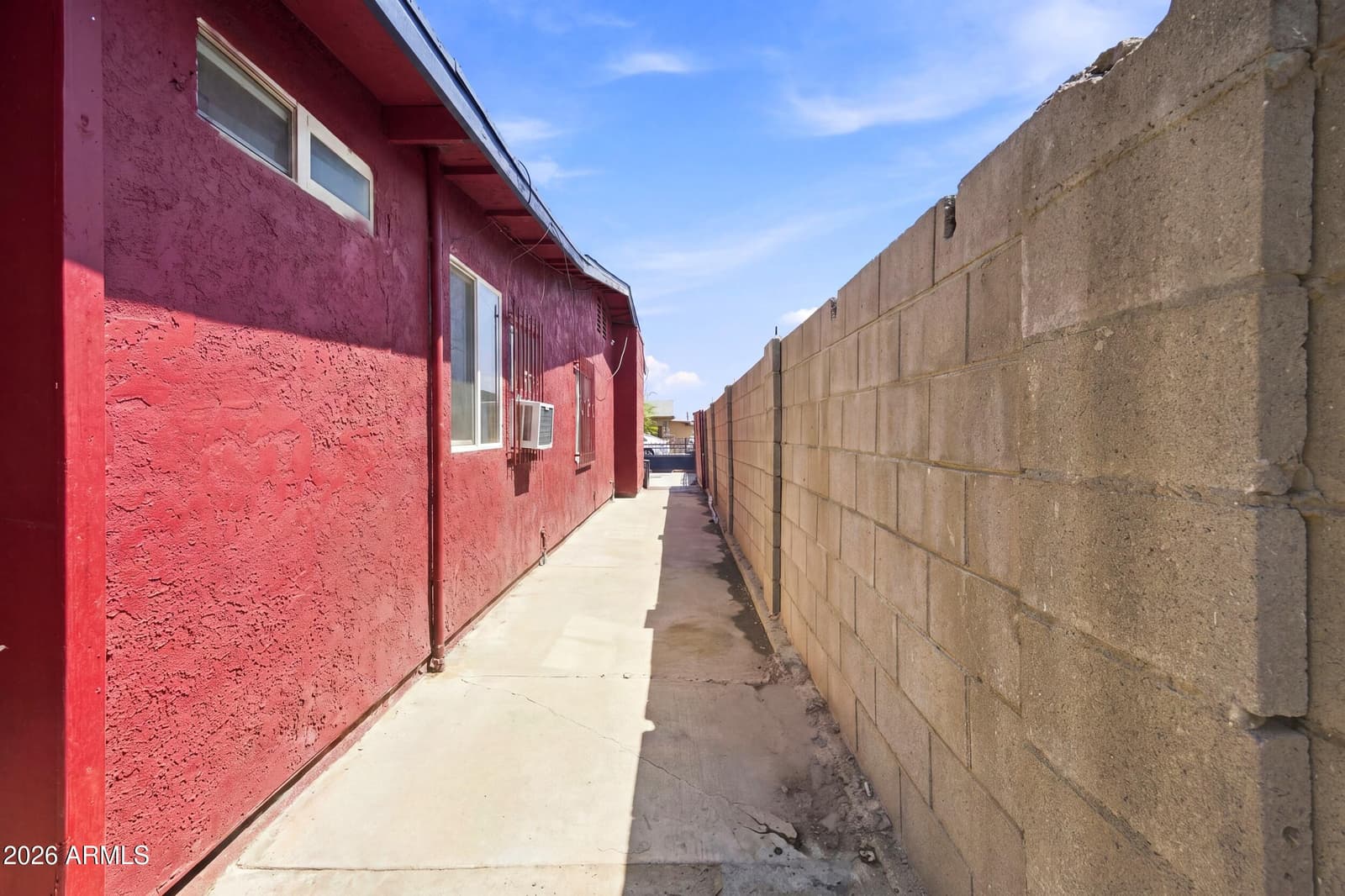 902 S 30th Drive, Phoenix, AZ 85009 — photo 5 of 18