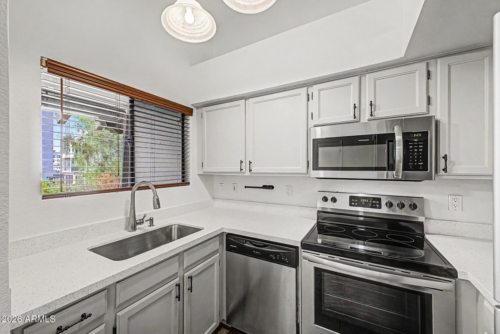7300 N Dreamy Draw Drive 211, Phoenix, AZ 85020 — photo 9 of 30