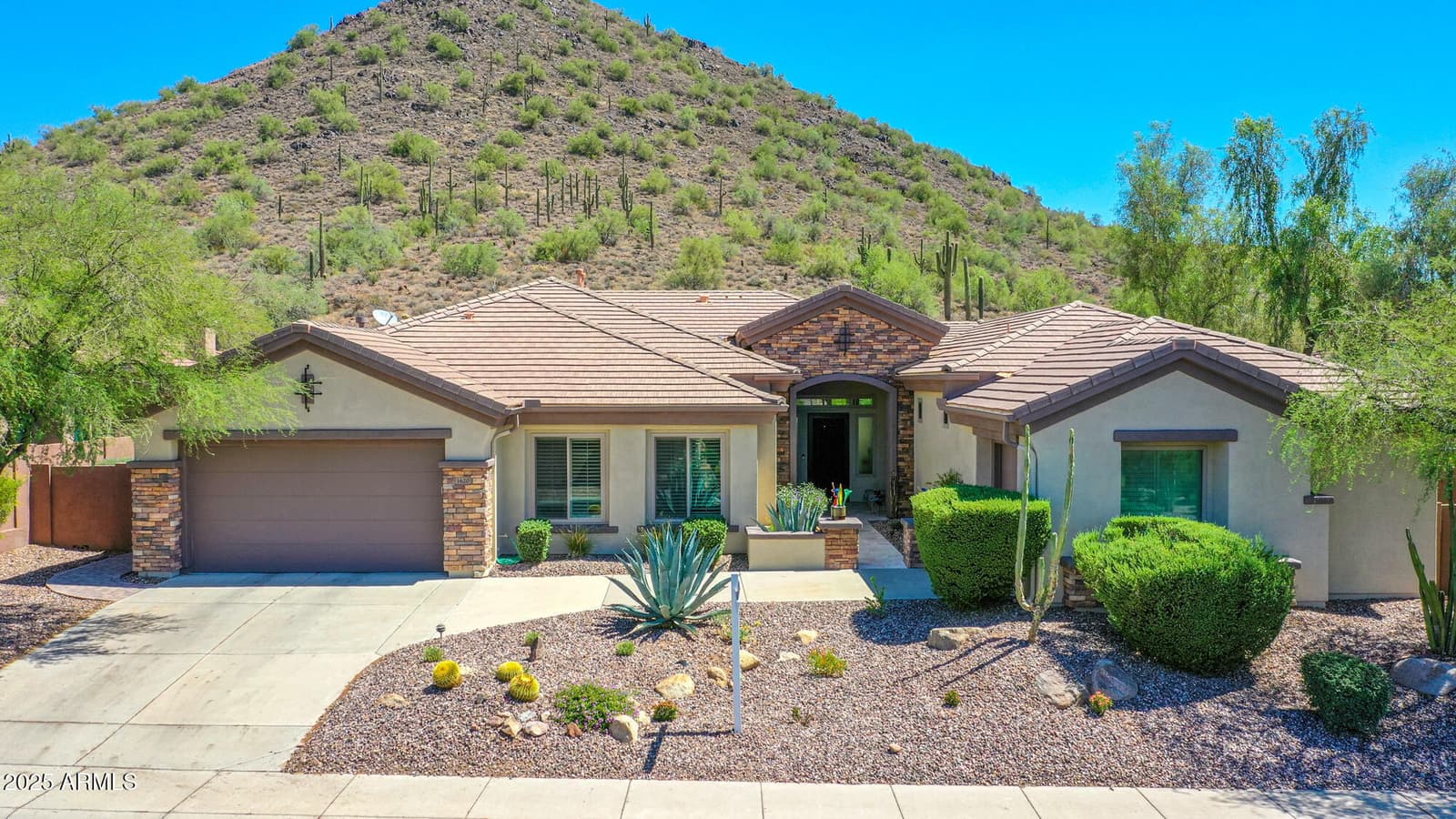 1620 W Silver Pine Drive, Phoenix, AZ 85086 — photo 2 of 102
