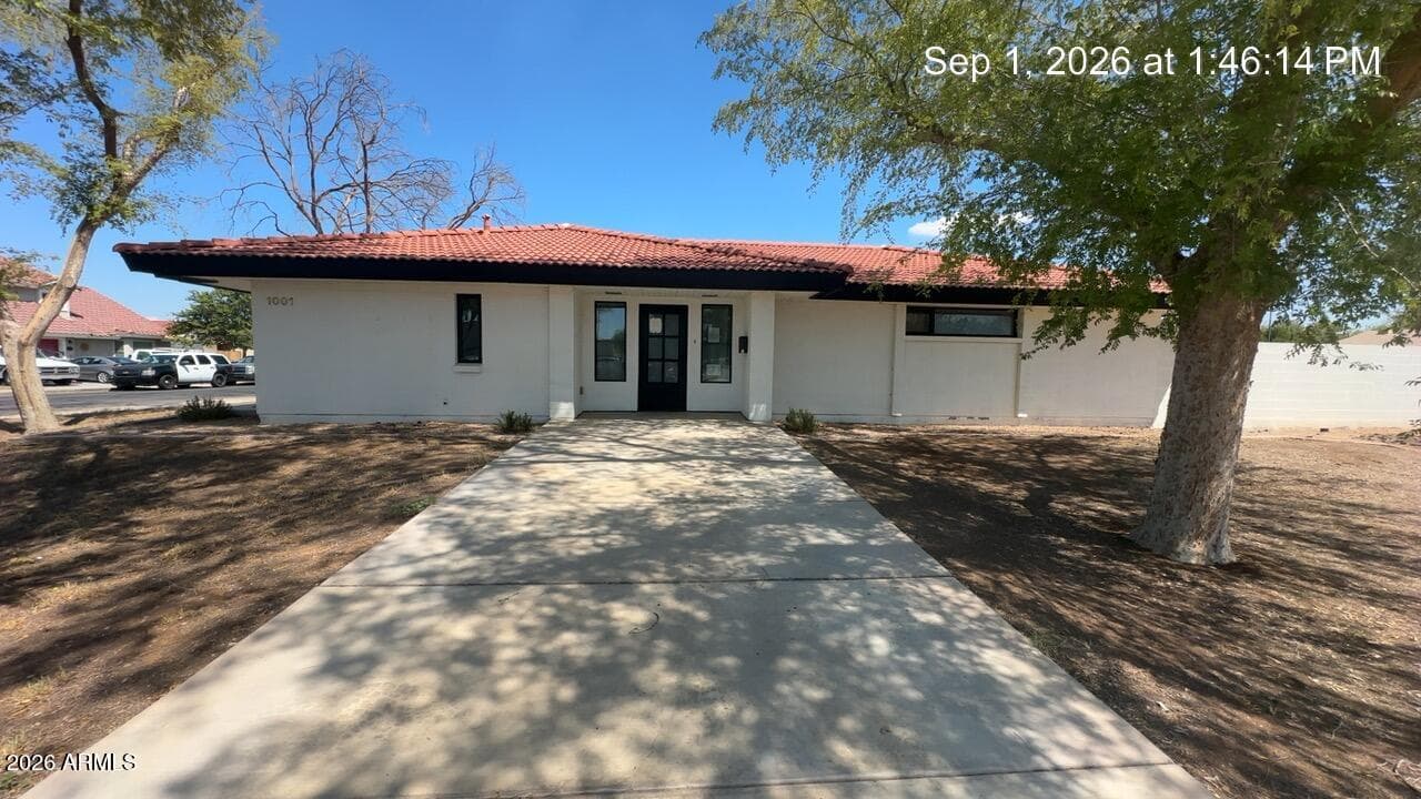 1001 N Burk Street, Gilbert, AZ 85234 — photo 1 of 5