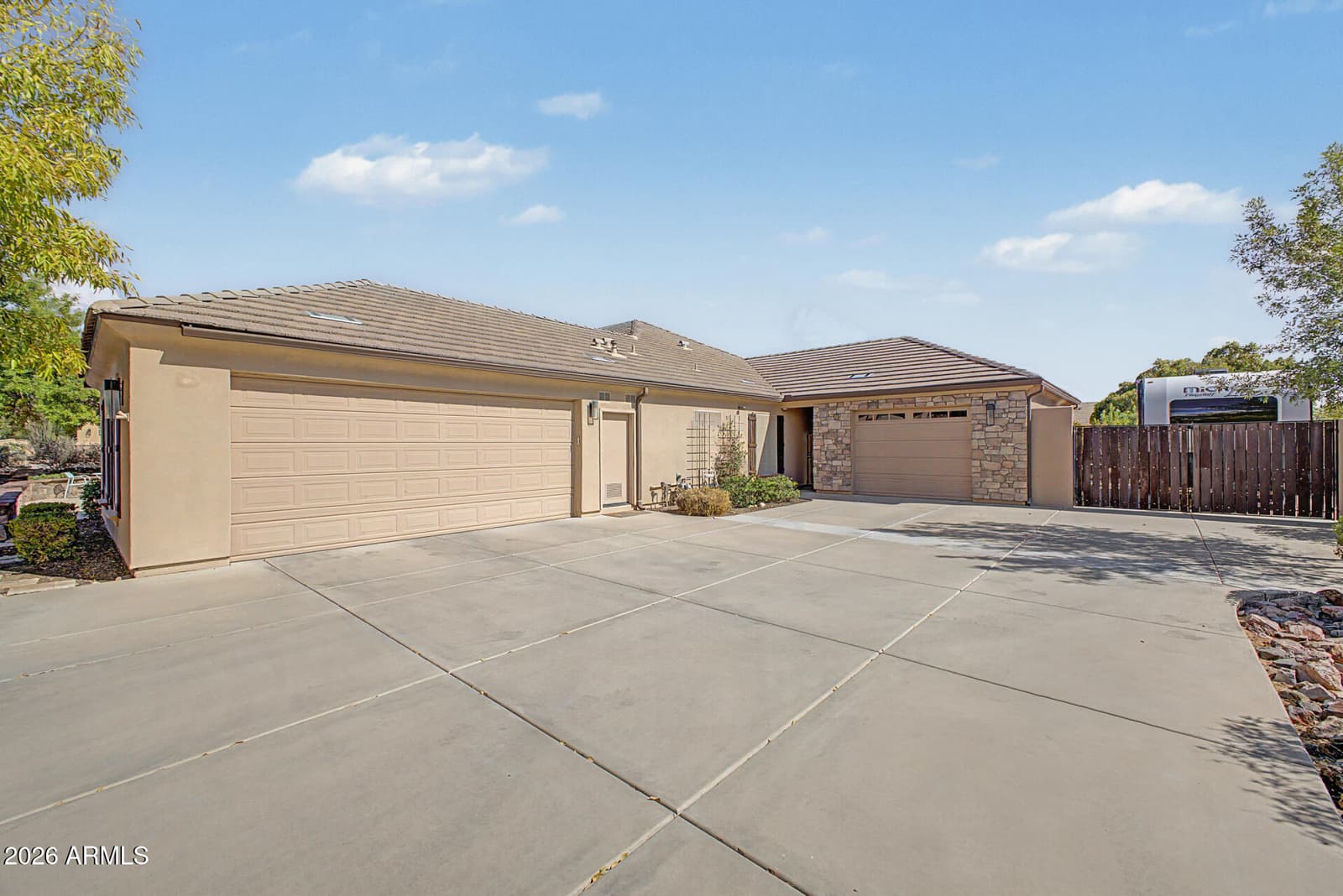 8533 E Halifax Circle, Mesa, AZ 85207 — photo 5 of 54