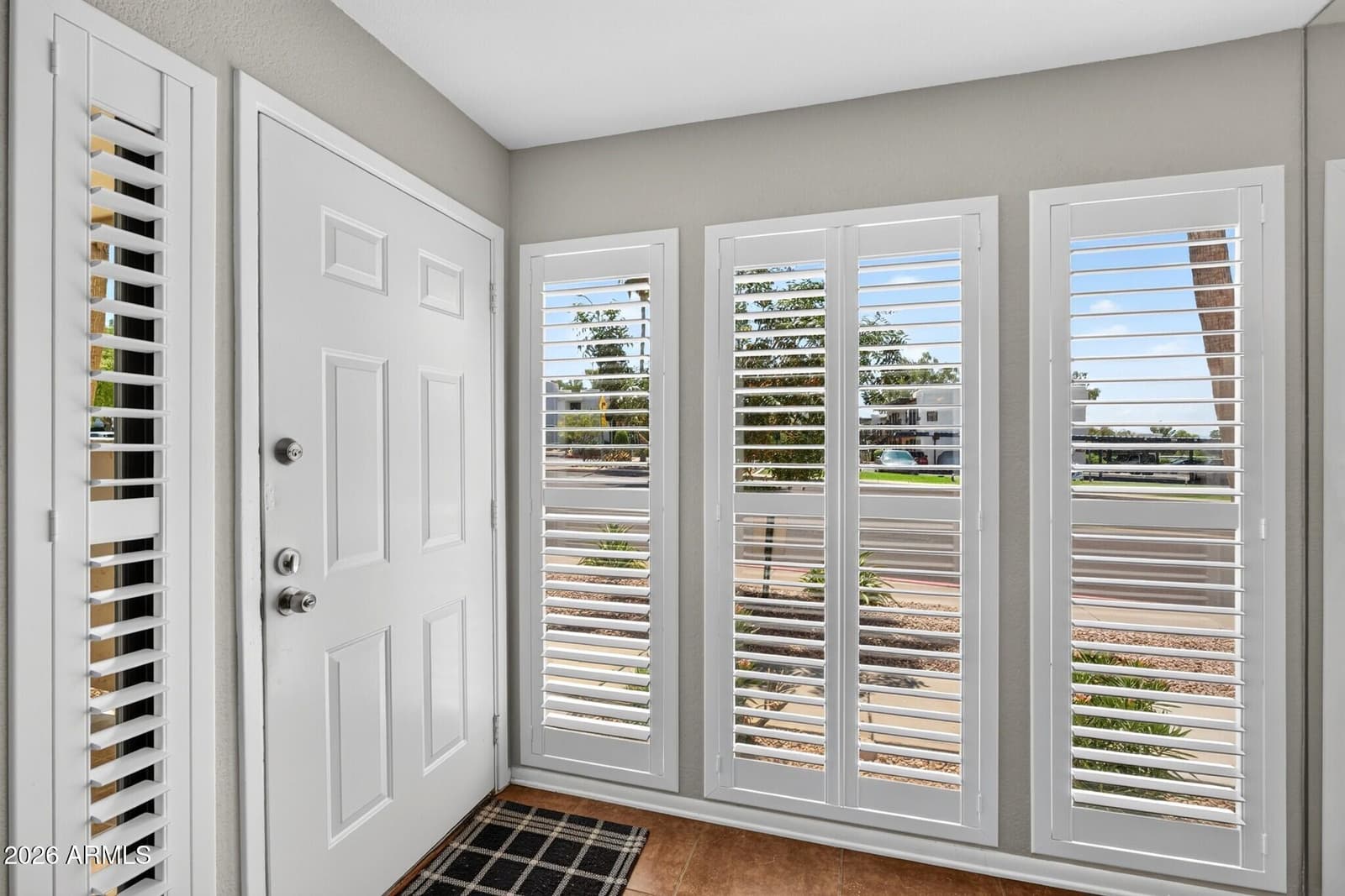 1840 E Morten Avenue 138, Phoenix, AZ 85020 — photo 5 of 31
