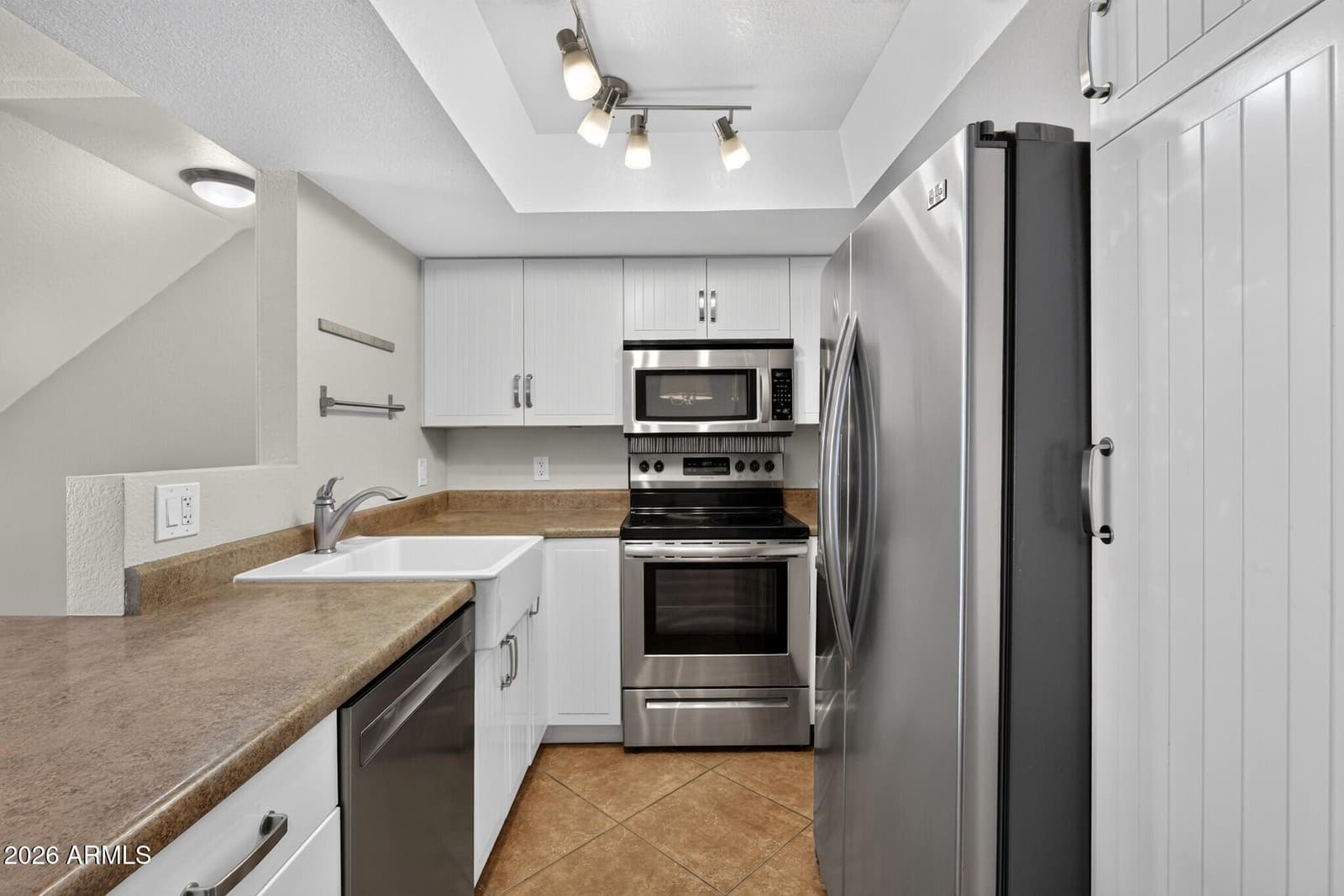 1840 E Morten Avenue 138, Phoenix, AZ 85020 — photo 10 of 31