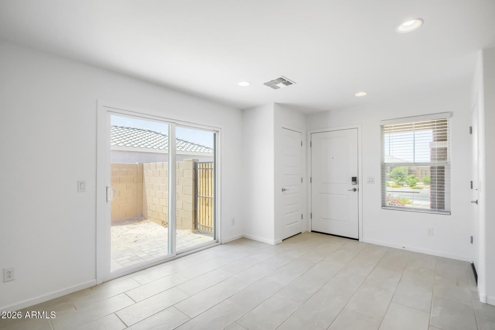 25013 N 174th Lane, Surprise, AZ 85387 — photo 7 of 26