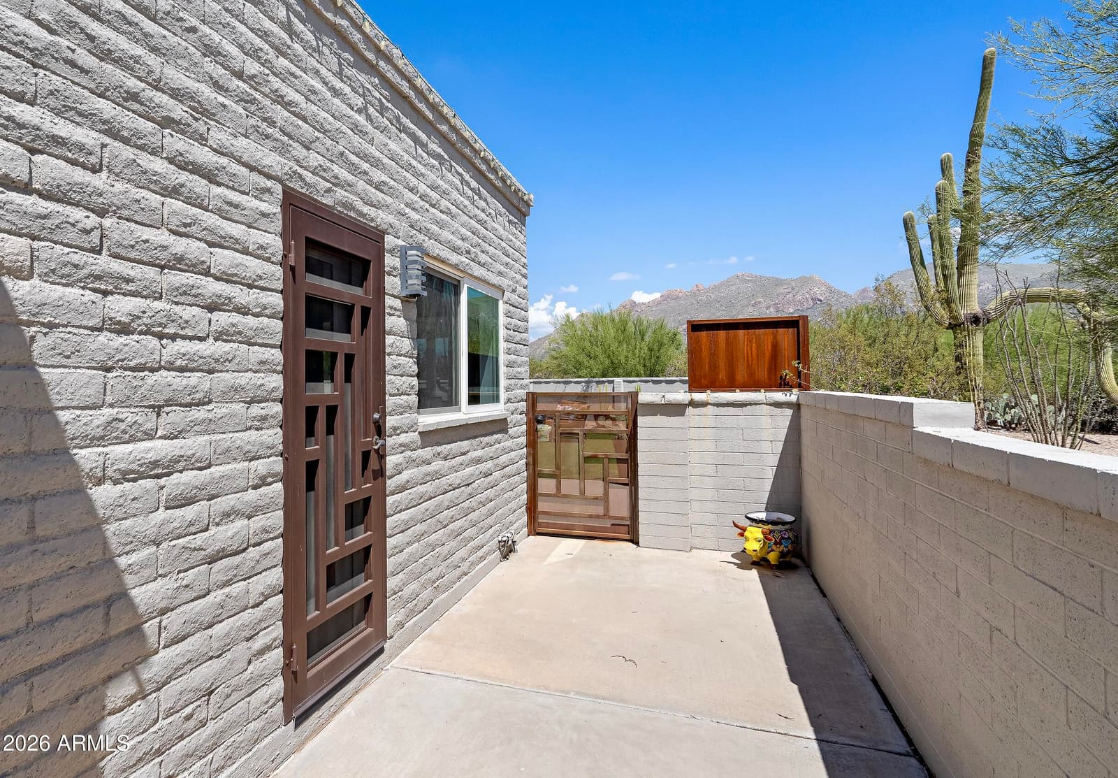 6415 N Camino Padre Isidoro, Tucson, AZ 85718 — photo 3 of 51