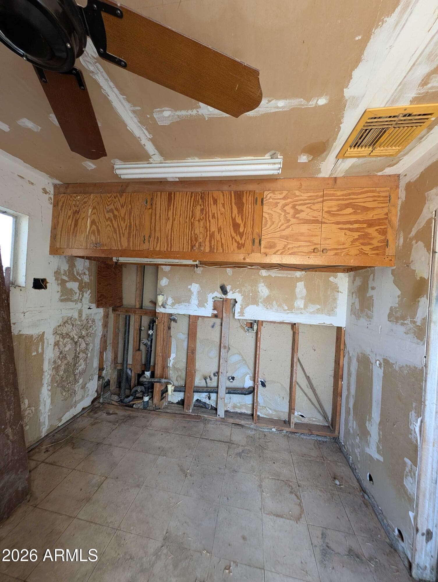 20300 E Emerald Drive, Black Canyon City, AZ 85324 — photo 13 of 17