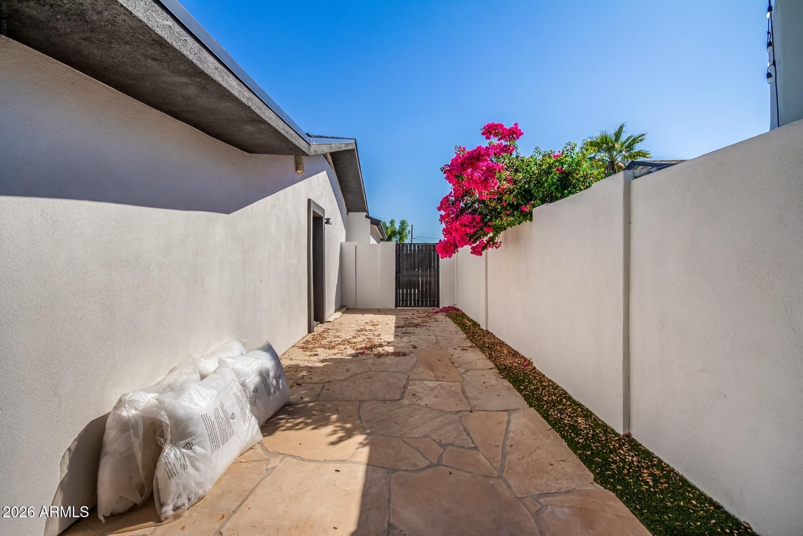8346 E Roma Avenue, Scottsdale, AZ 85251 — photo 35 of 39