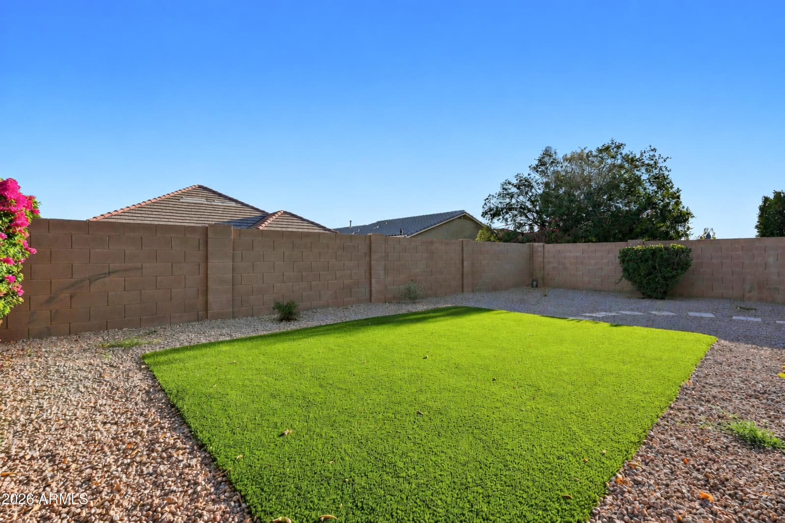 14843 W Shaw Butte Drive, Surprise, AZ 85379 — photo 36 of 40