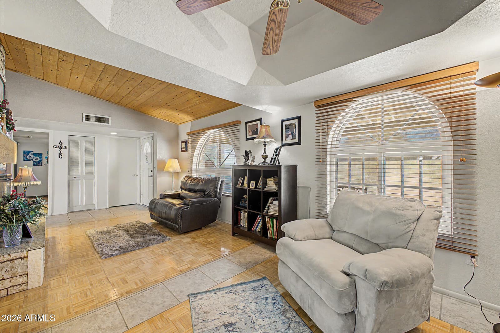 2609 N 49th Place, Phoenix, AZ 85008 — photo 10 of 33