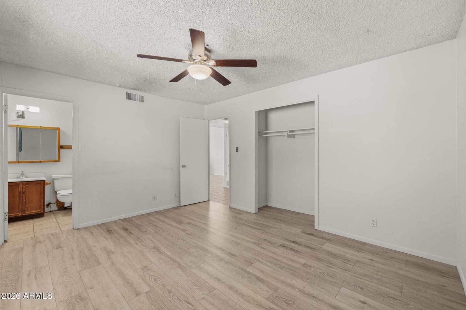 2925 W Mandalay Lane, Phoenix, AZ 85053 — photo 12 of 19