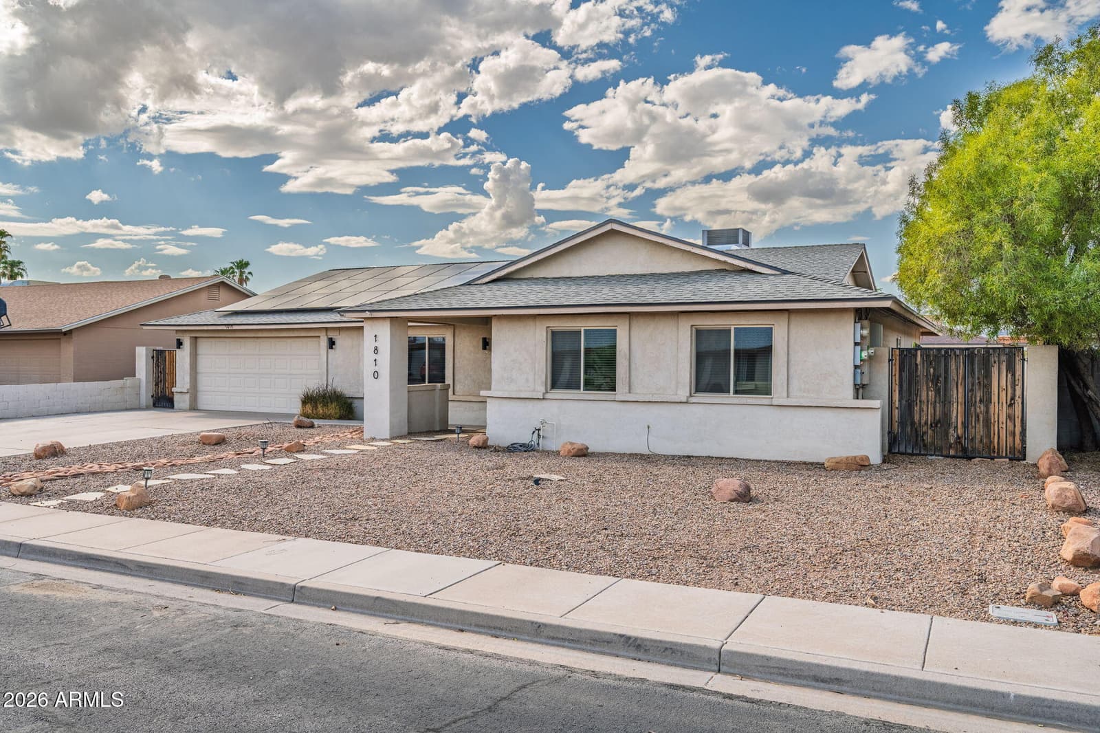 1810 S Heritage, Mesa, AZ 85210 — photo 2 of 52