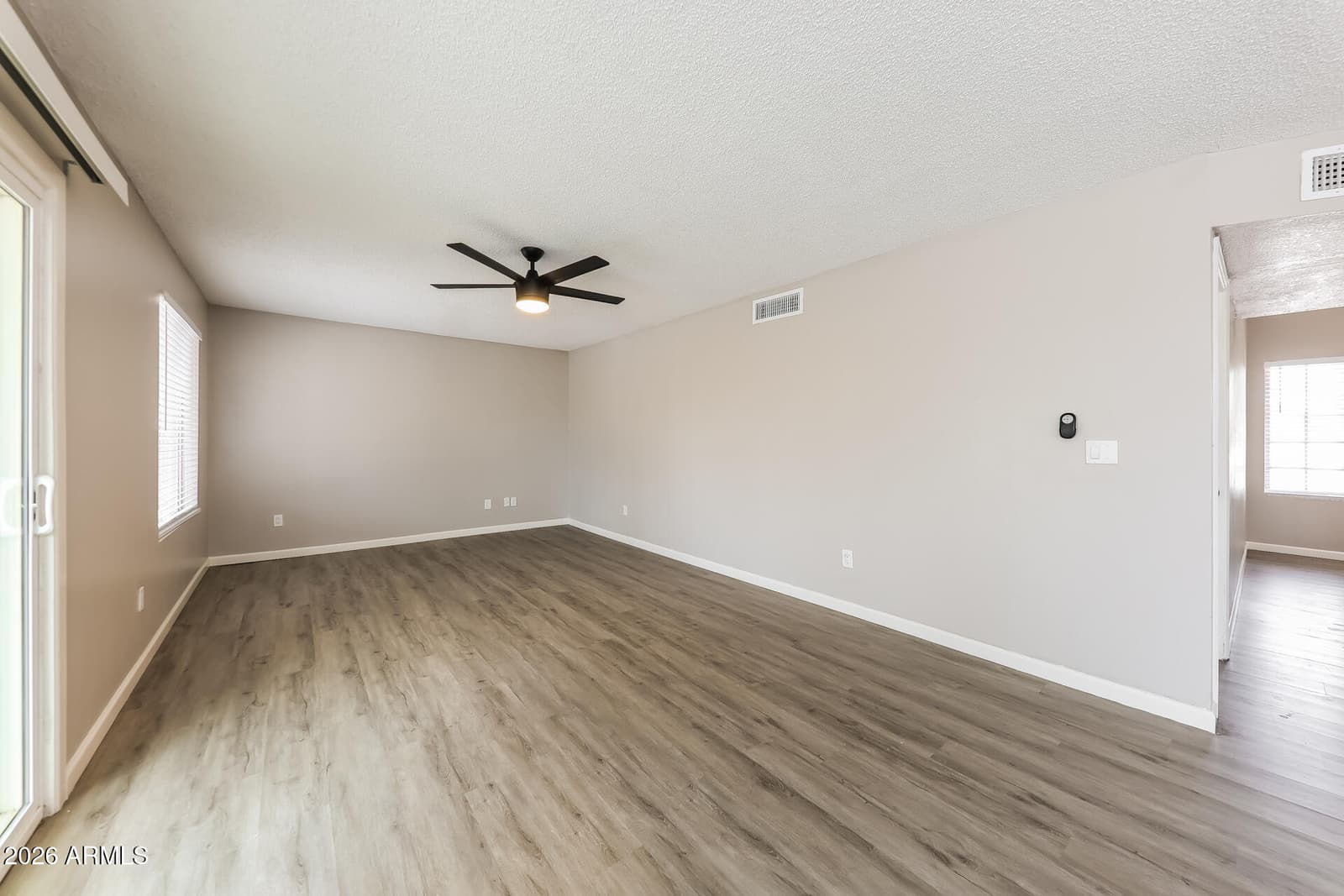 11317 N 92nd Avenue, Peoria, AZ 85345 — photo 7 of 23