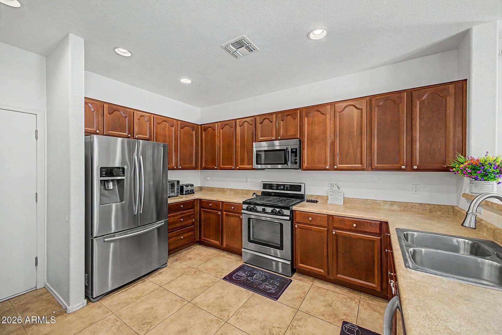 279 E Gold Dust Way, San Tan Valley, AZ 85143 — photo 9 of 24