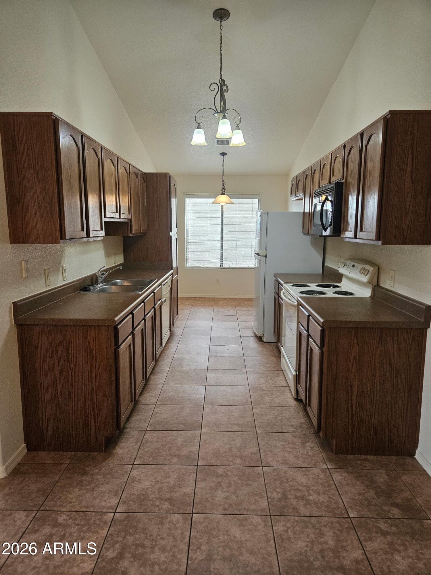 1611 Ironmaster Street, Sierra Vista, AZ 85635 — photo 11 of 30