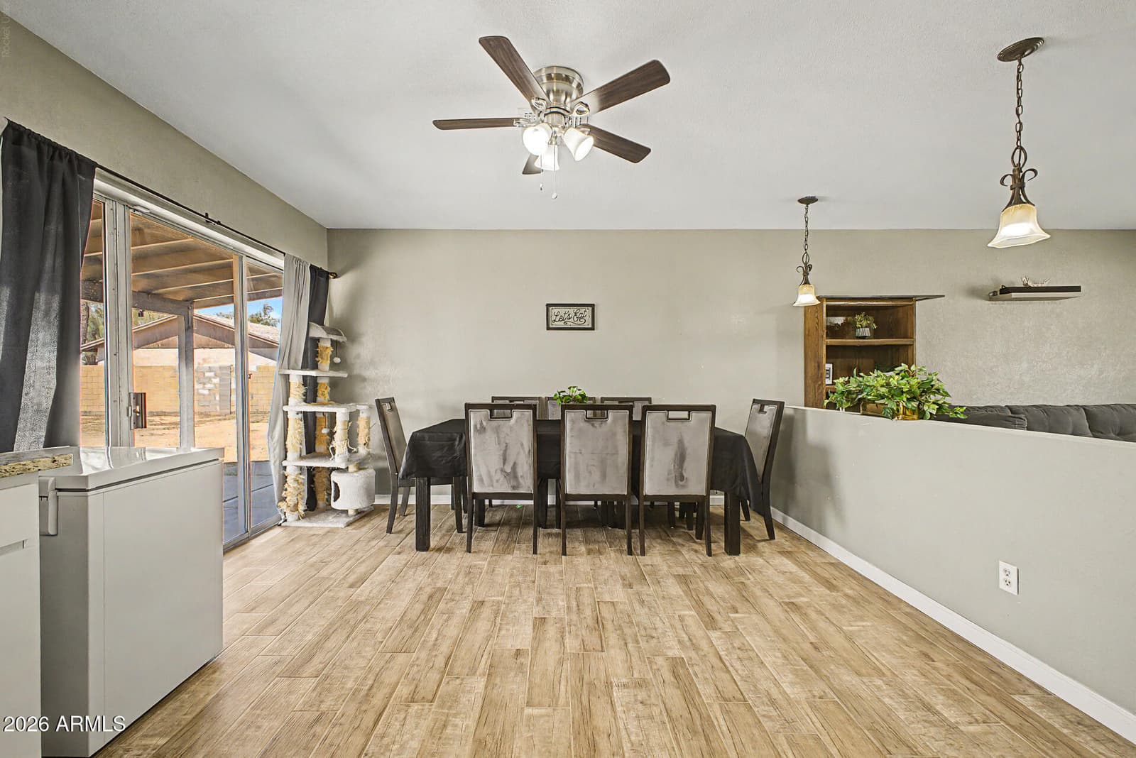4218 N 82nd Drive, Phoenix, AZ 85033 — photo 12 of 36