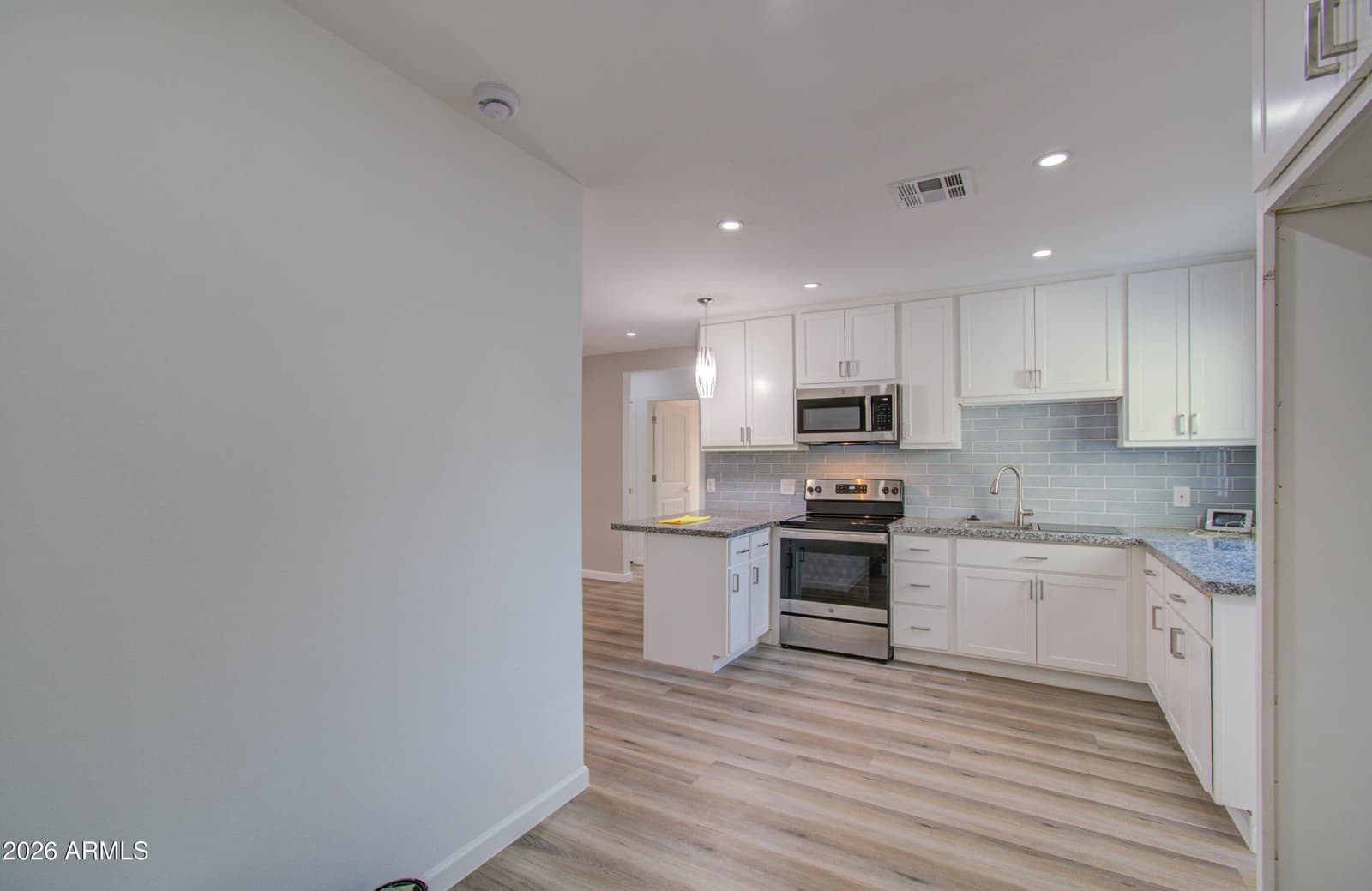 2030 W Monte Vista Road, Phoenix, AZ 85009 — photo 10 of 43