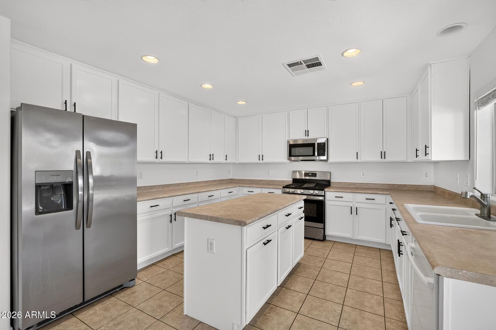 3320 E Elgin Street, Gilbert, AZ 85295 — photo 10 of 44