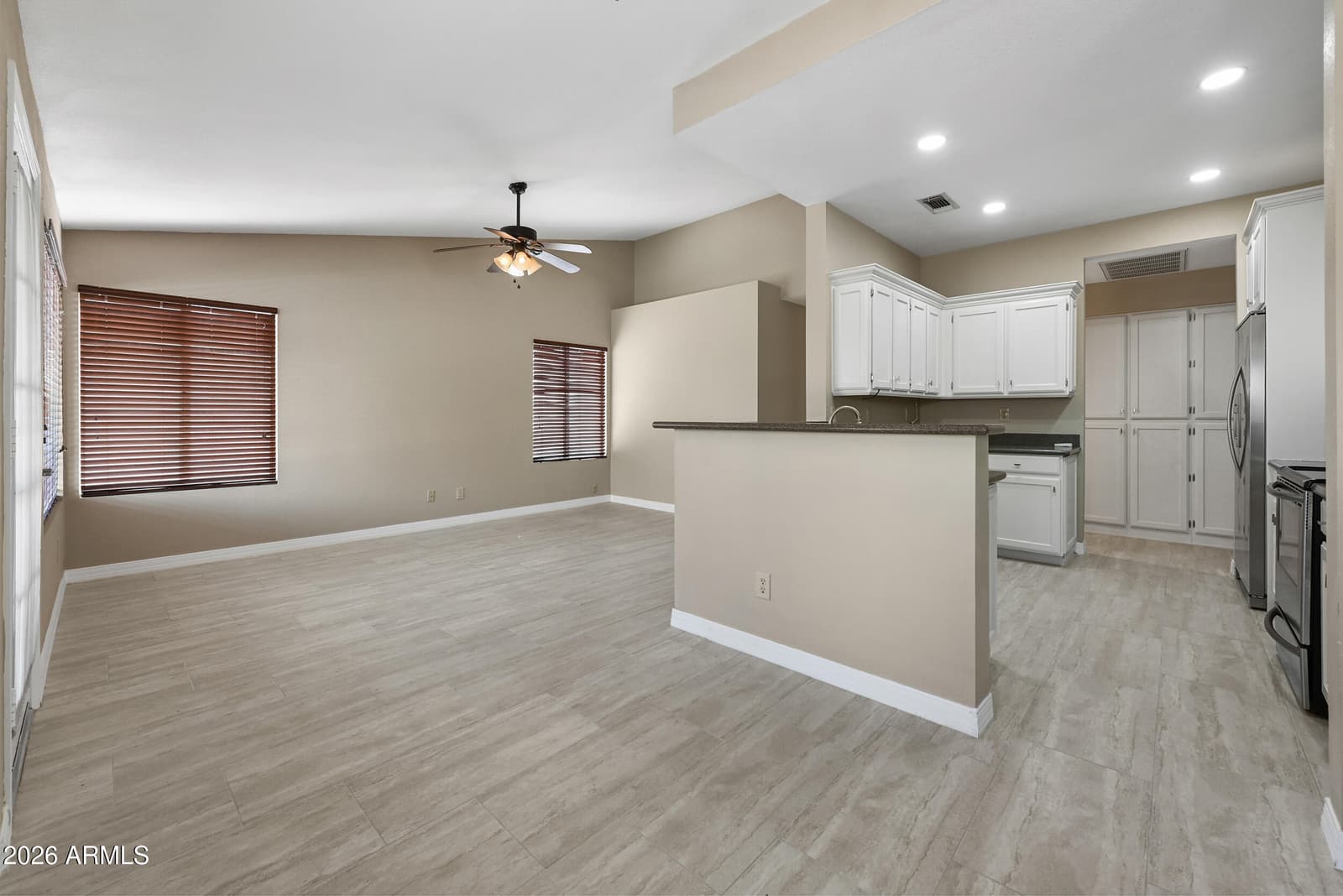 4344 W Mariposa Grande, Glendale, AZ 85310 — photo 9 of 22