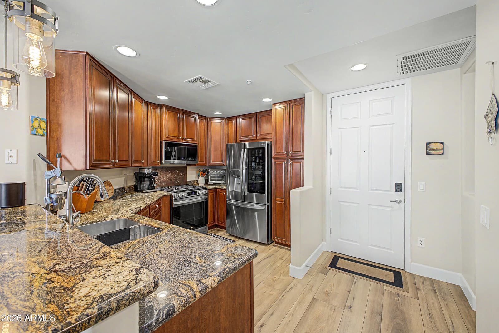 5350 E Deer Valley Drive 3422, Phoenix, AZ 85054 — photo 11 of 48