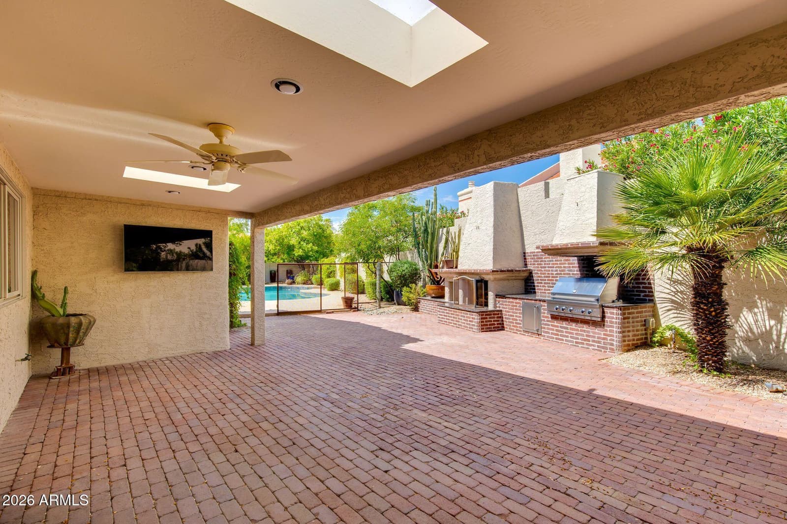 2412 E Solano Drive, Phoenix, AZ 85016 — photo 2 of 5