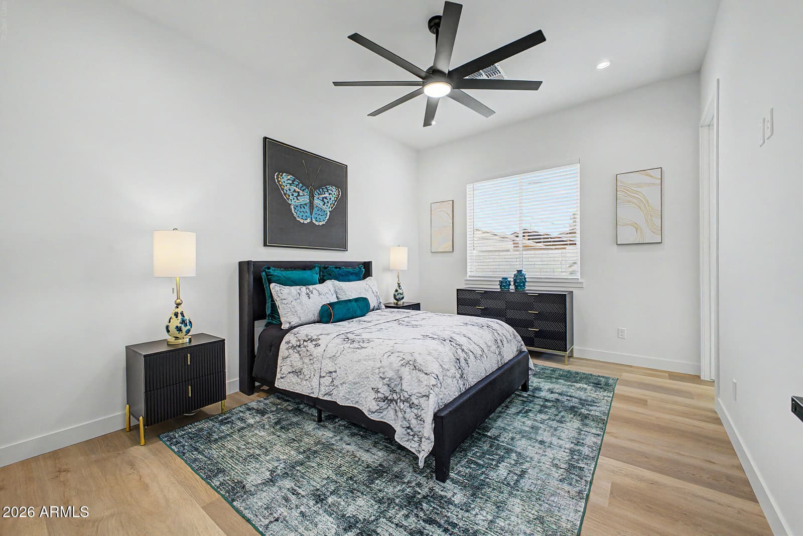 258 E Franklin Avenue, Mesa, AZ 85210 — photo 5 of 41