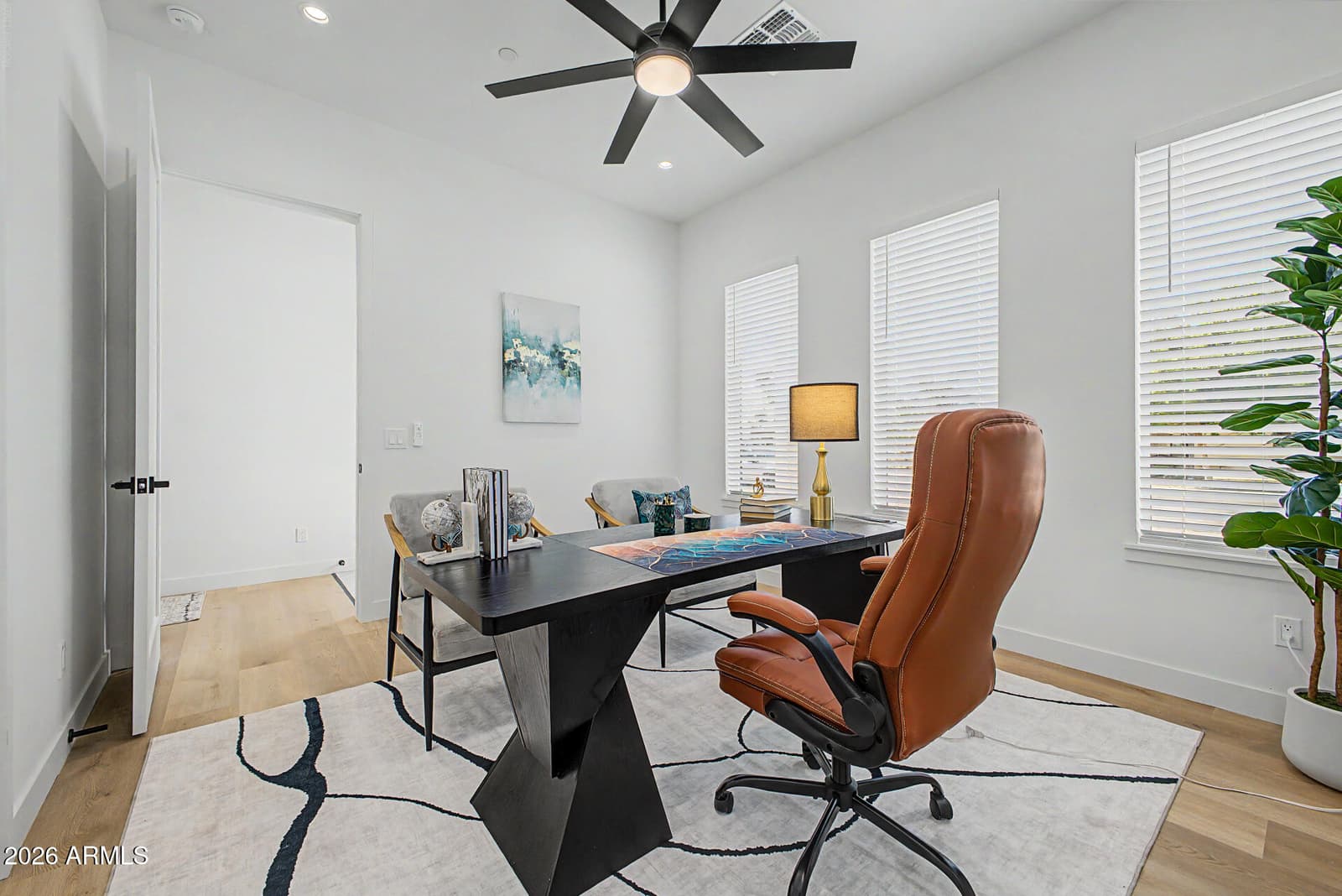 258 E Franklin Avenue, Mesa, AZ 85210 — photo 9 of 41