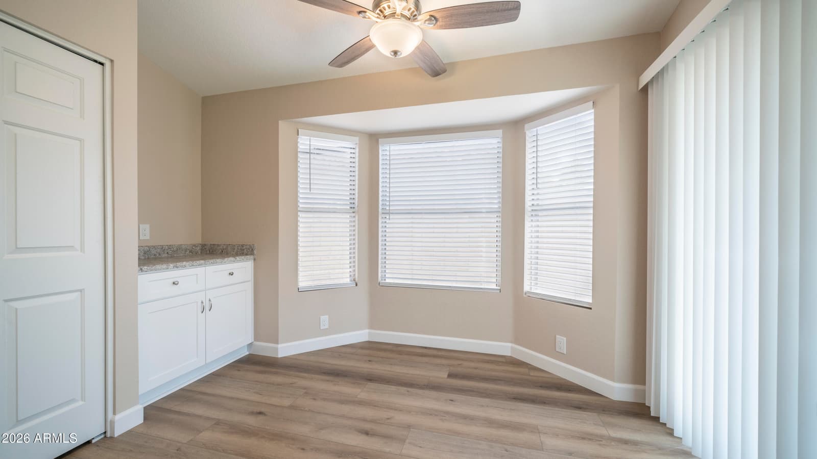 4011 W Chama Drive, Glendale, AZ 85310 — photo 4 of 24