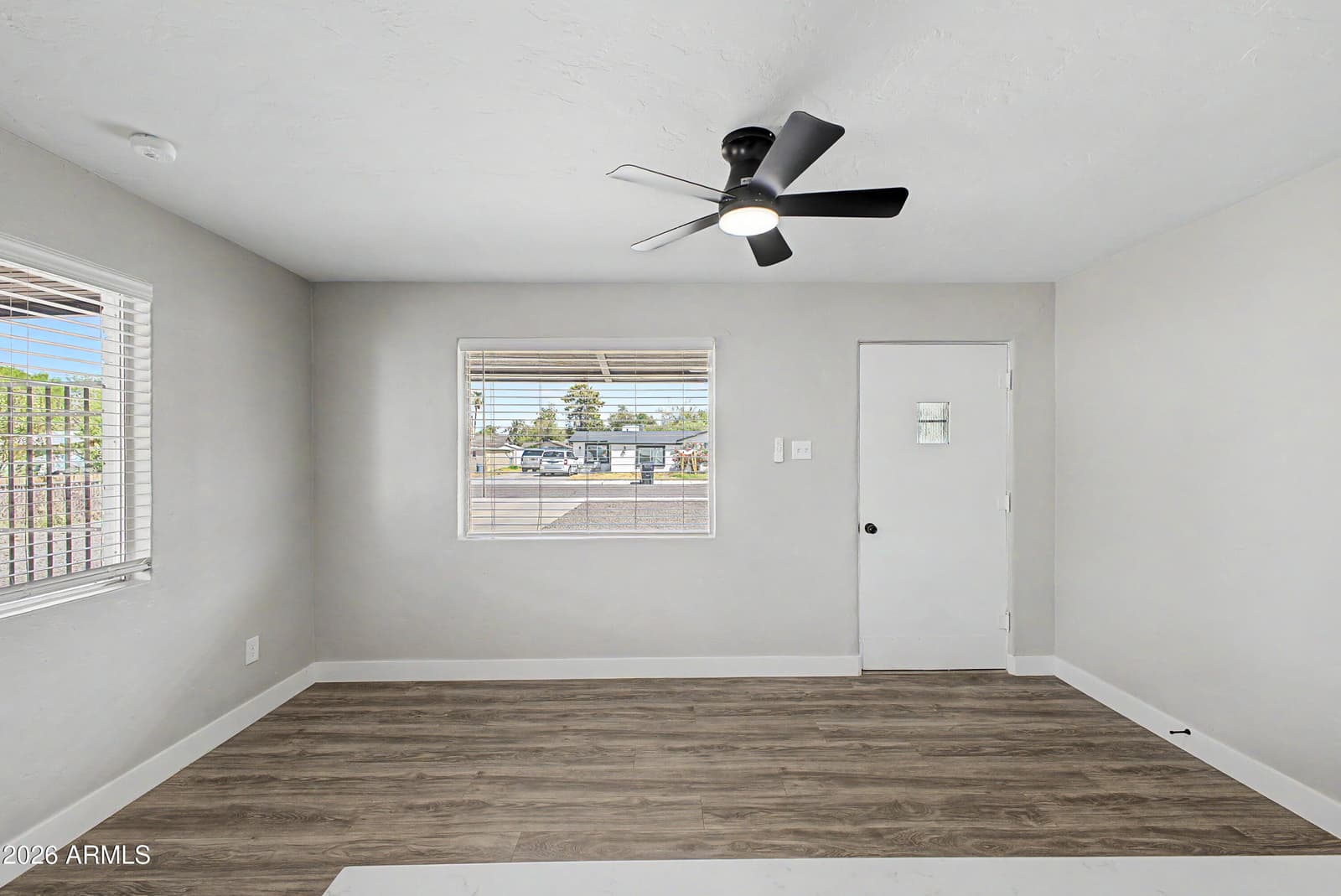 6722 N 24th Drive, Phoenix, AZ 85015 — photo 3 of 17