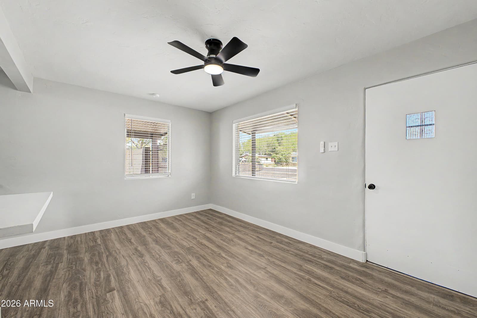 6722 N 24th Drive, Phoenix, AZ 85015 — photo 5 of 17