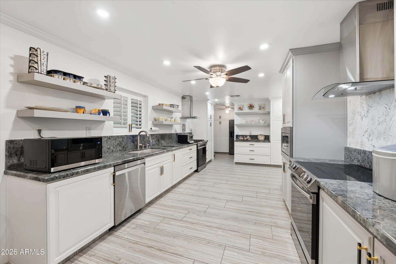 5738 N 24th Street, Phoenix, AZ 85016 — photo 4 of 51