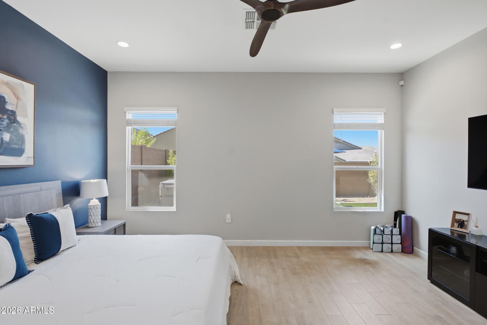 6035 E Quail Avenue, Phoenix, AZ 85054 — photo 14 of 47