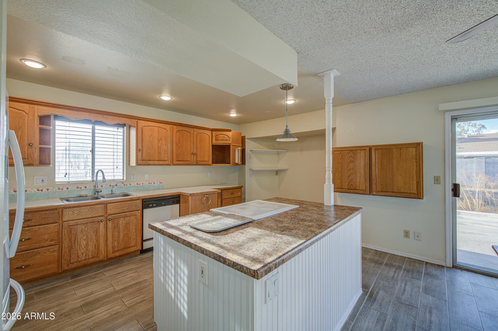 7202 W Cholla Street, Peoria, AZ 85345 — photo 11 of 41