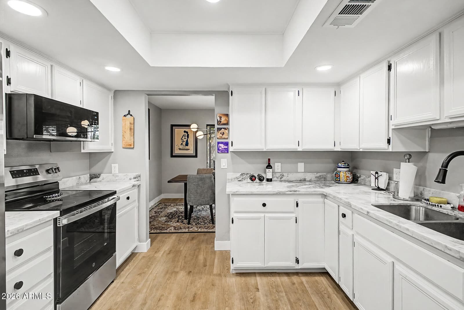 727 W Maryland Avenue 6, Phoenix, AZ 85013 — photo 9 of 21