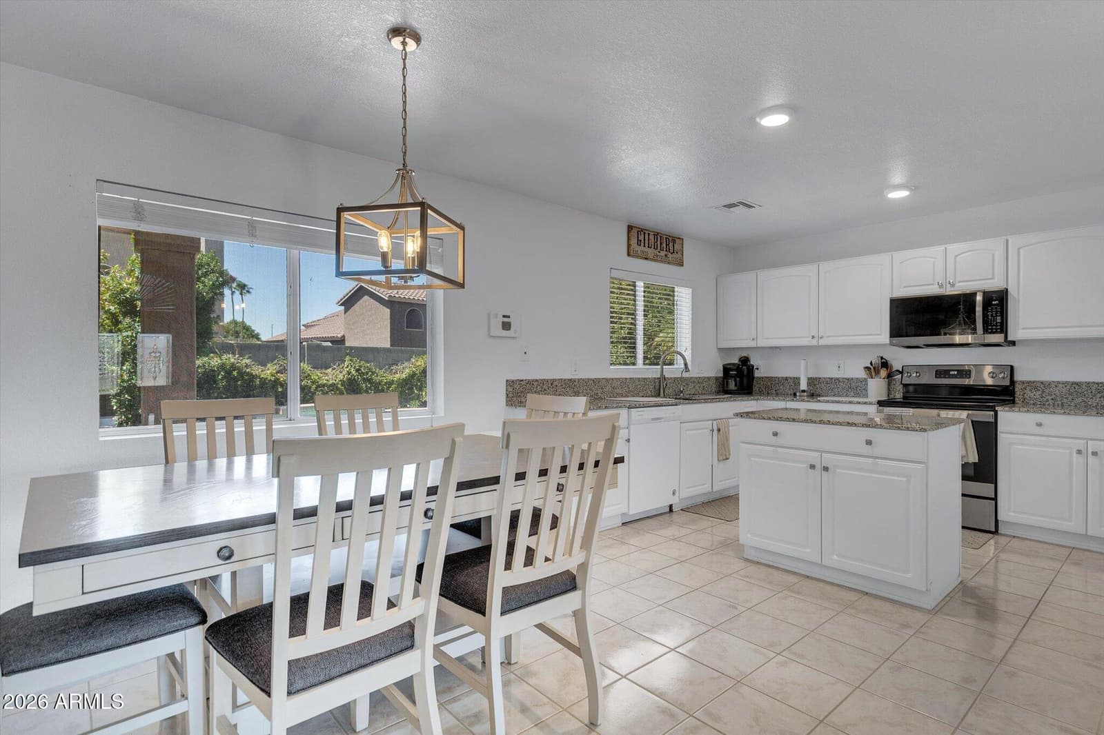 38 N Marble Street, Gilbert, AZ 85234 — photo 7 of 30