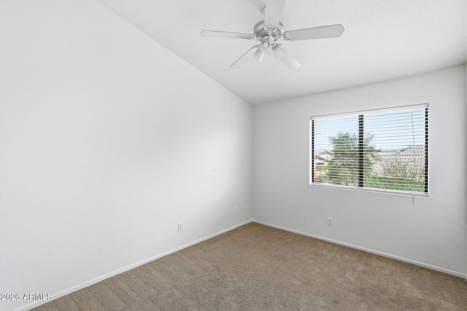 19220 N 39th Place, Phoenix, AZ 85050 — photo 44 of 62