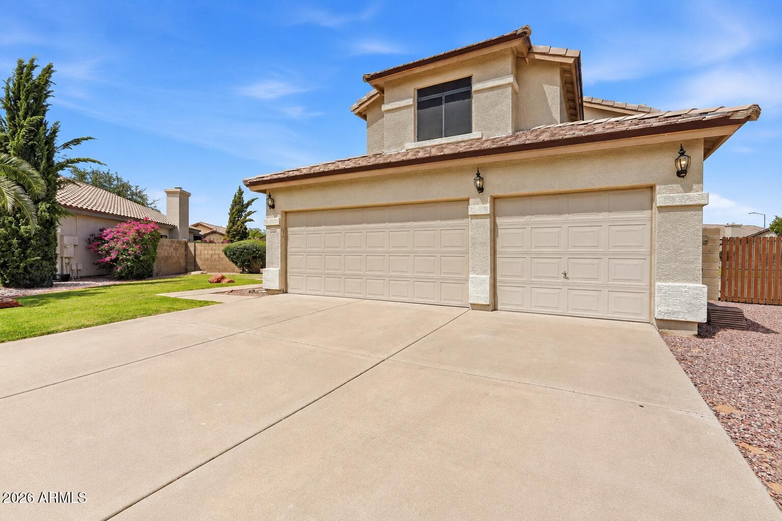 19220 N 39th Place, Phoenix, AZ 85050 — photo 7 of 62
