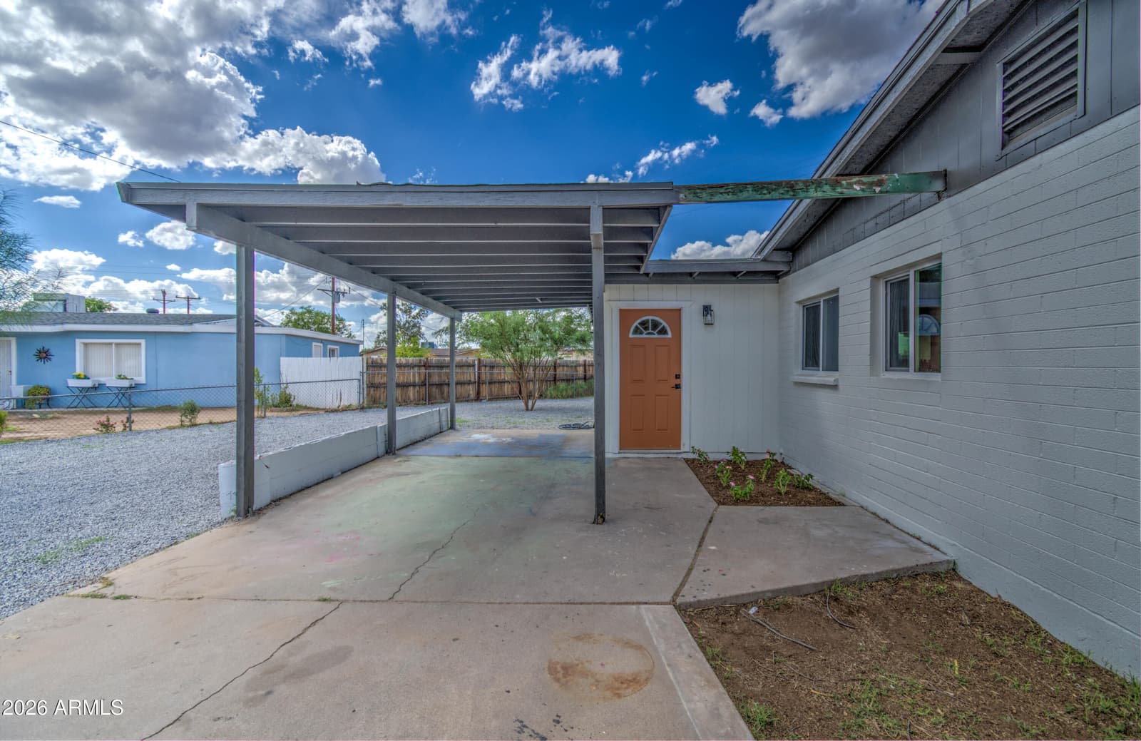 7626 W Sheila Lane, Phoenix, AZ 85033 — photo 6 of 50