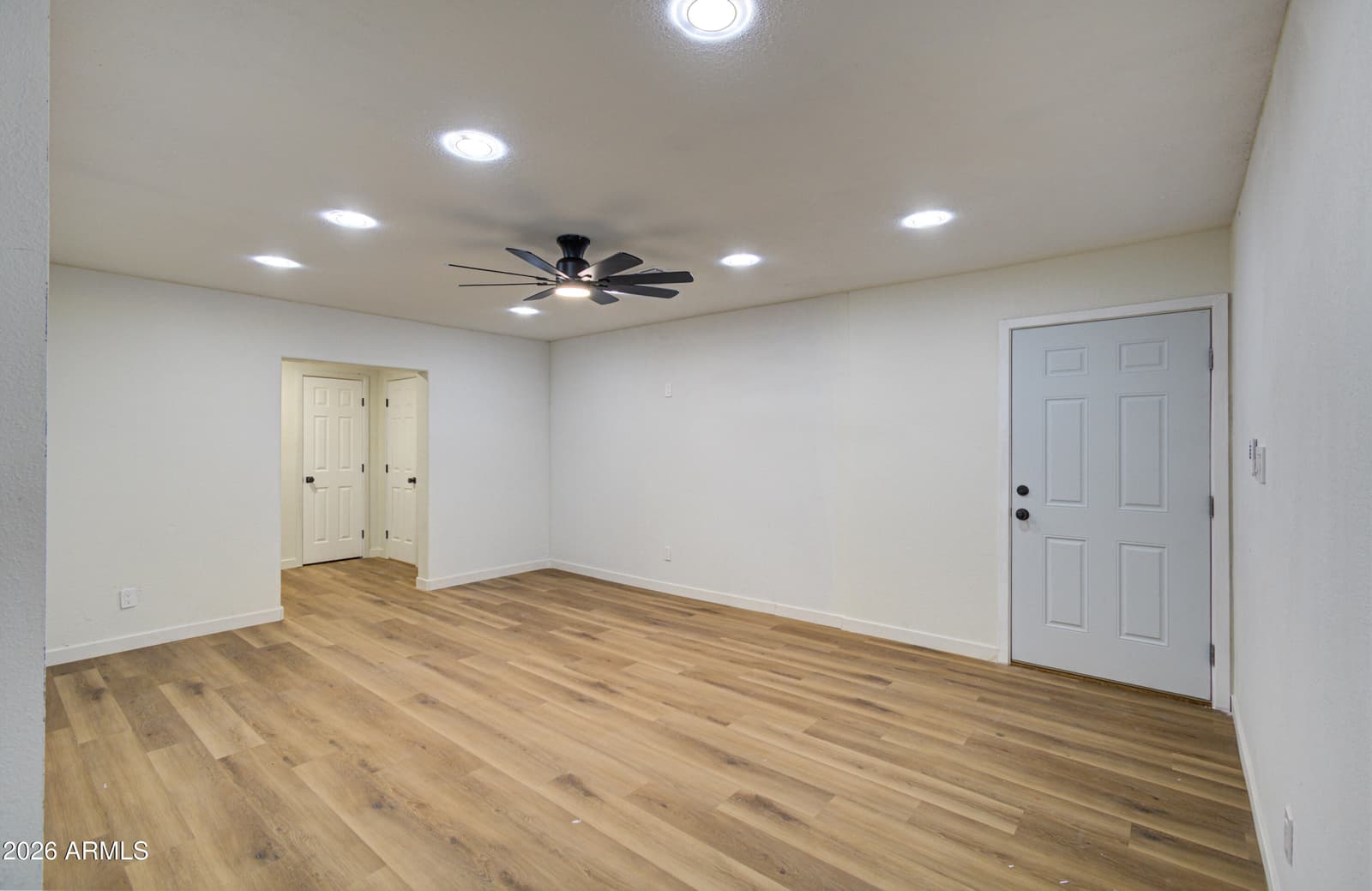 7626 W Sheila Lane, Phoenix, AZ 85033 — photo 12 of 50