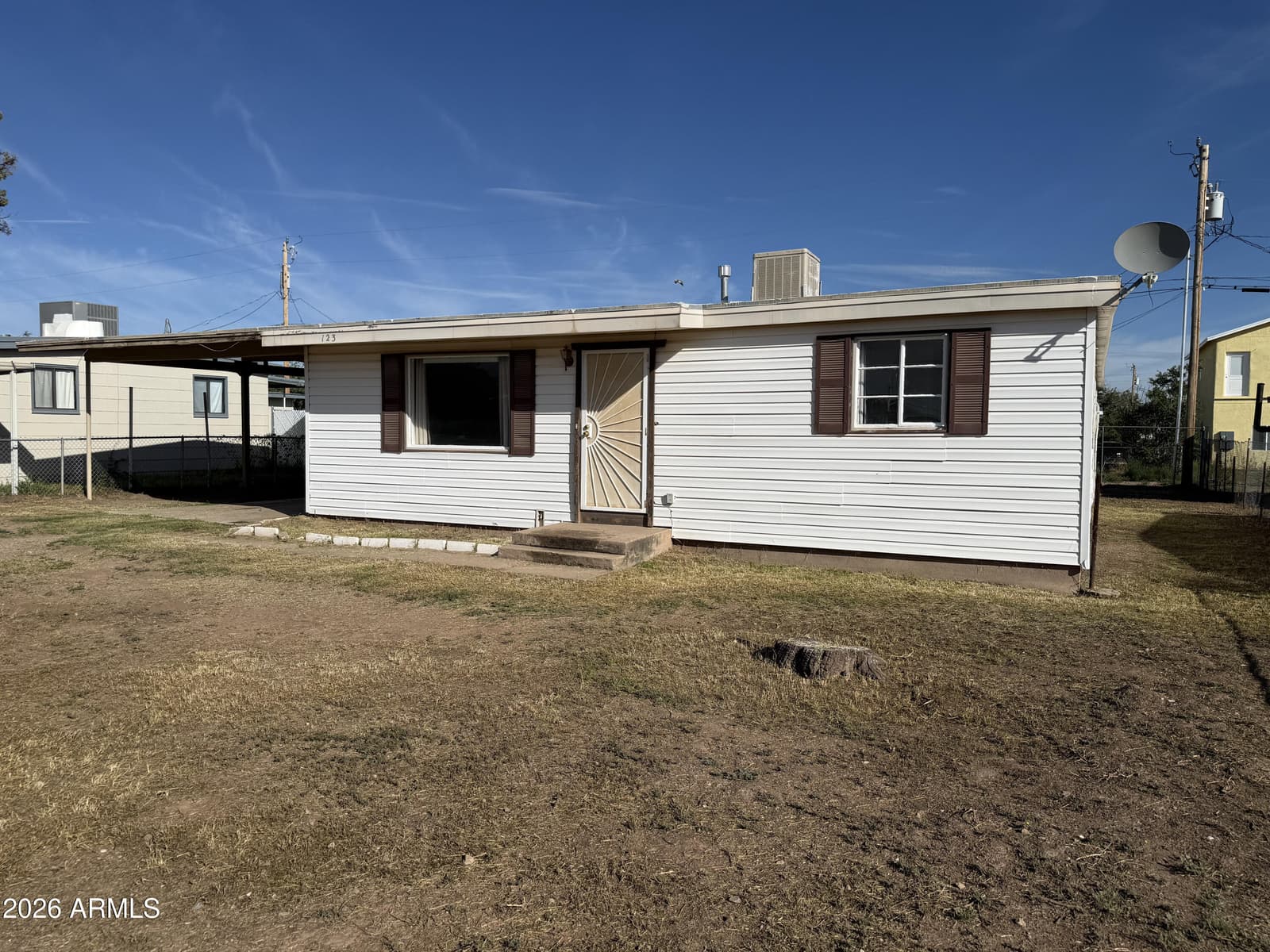 123 E Apache Street, Huachuca City, AZ 85616 — photo 2 of 31