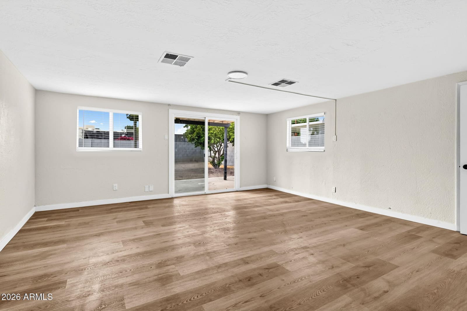 4528 N 50th Avenue, Phoenix, AZ 85031 — photo 14 of 26