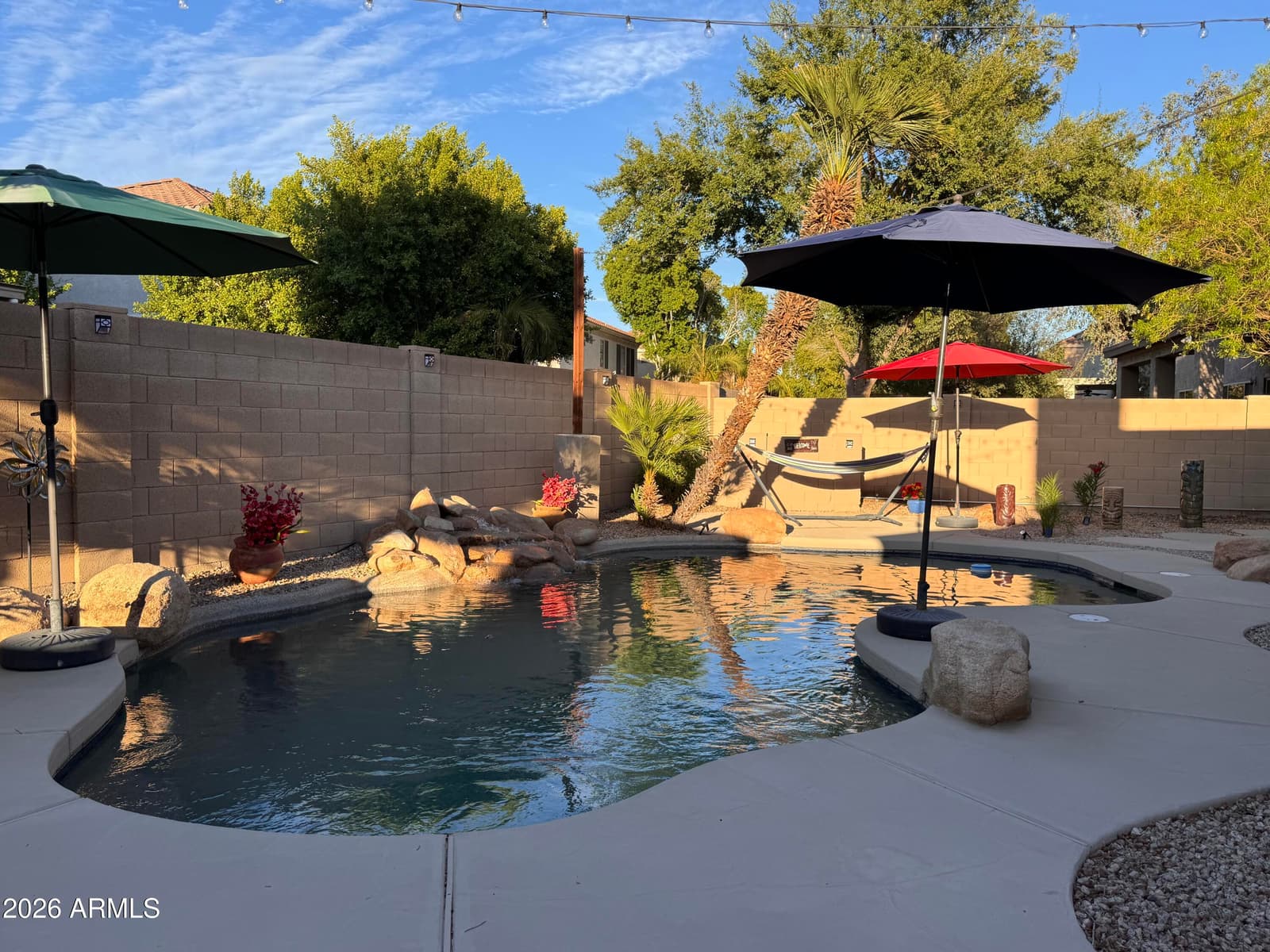 320 W Leah Avenue, Gilbert, AZ 85233 — photo 4 of 69